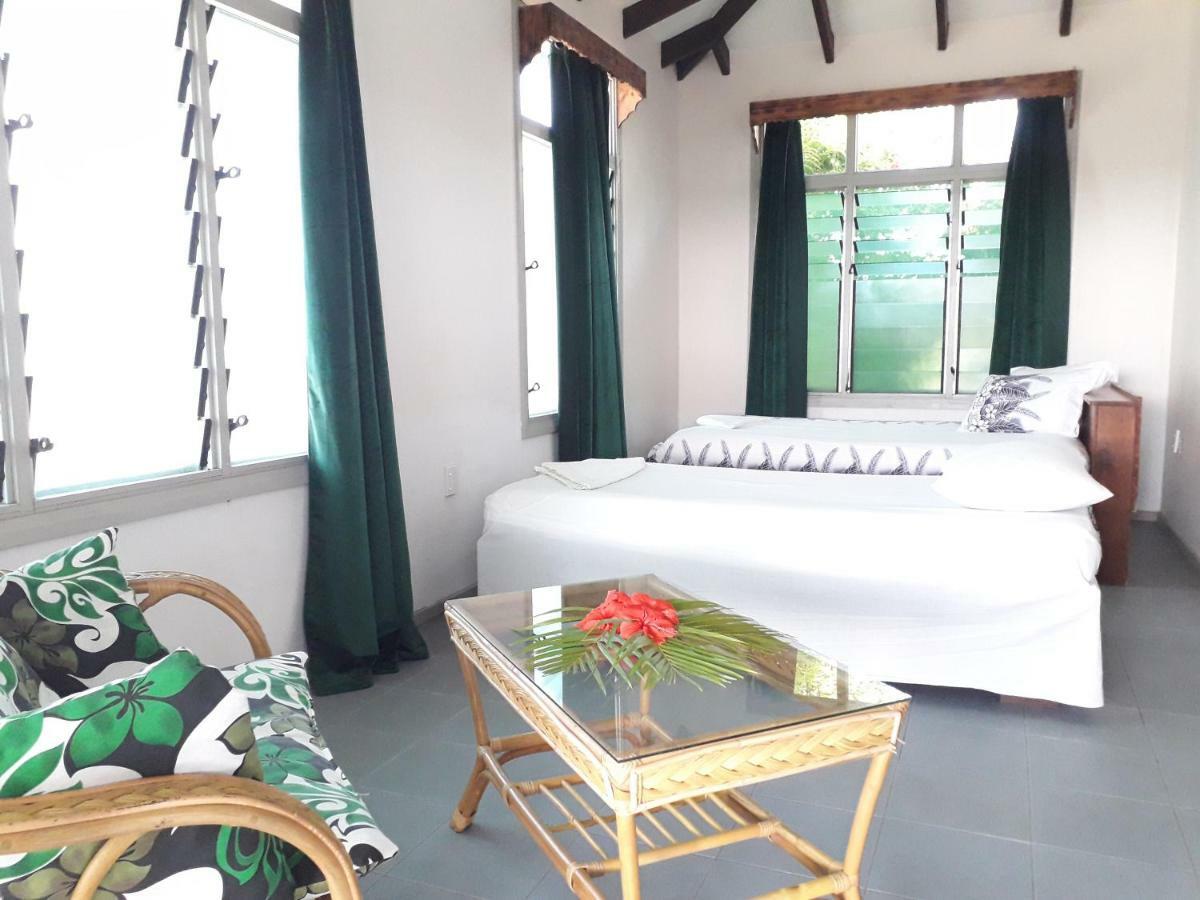 Vacation Beach Fales Manase Exterior photo