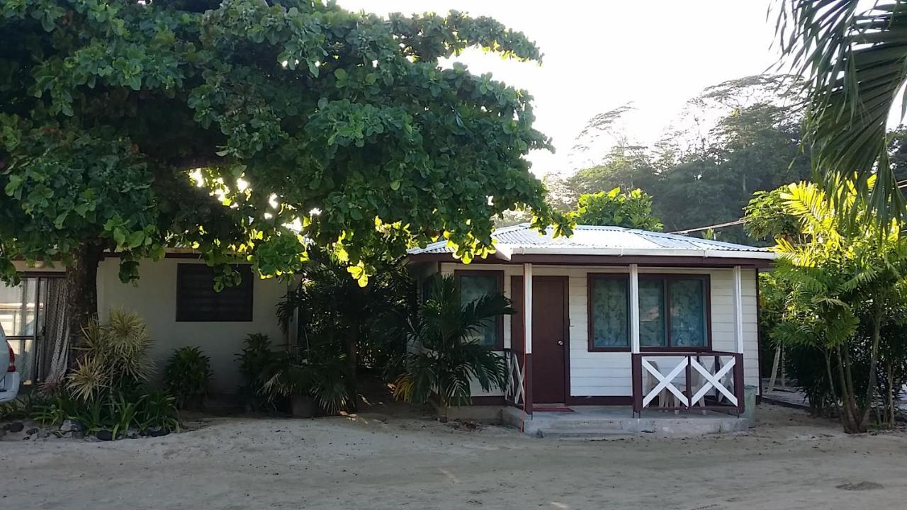 Vacation Beach Fales Manase Exterior photo