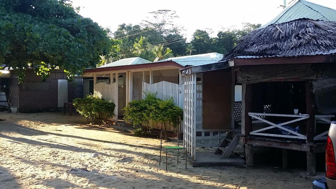 Vacation Beach Fales Manase Exterior photo